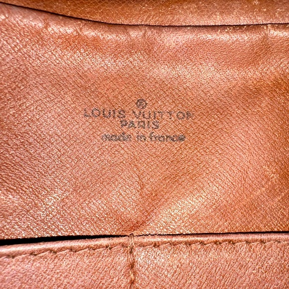 Vintage Louis Vuitton Pochette Compiegne 28 Monogram-Free Shipping, Gift & COA - Picture 12 of 16